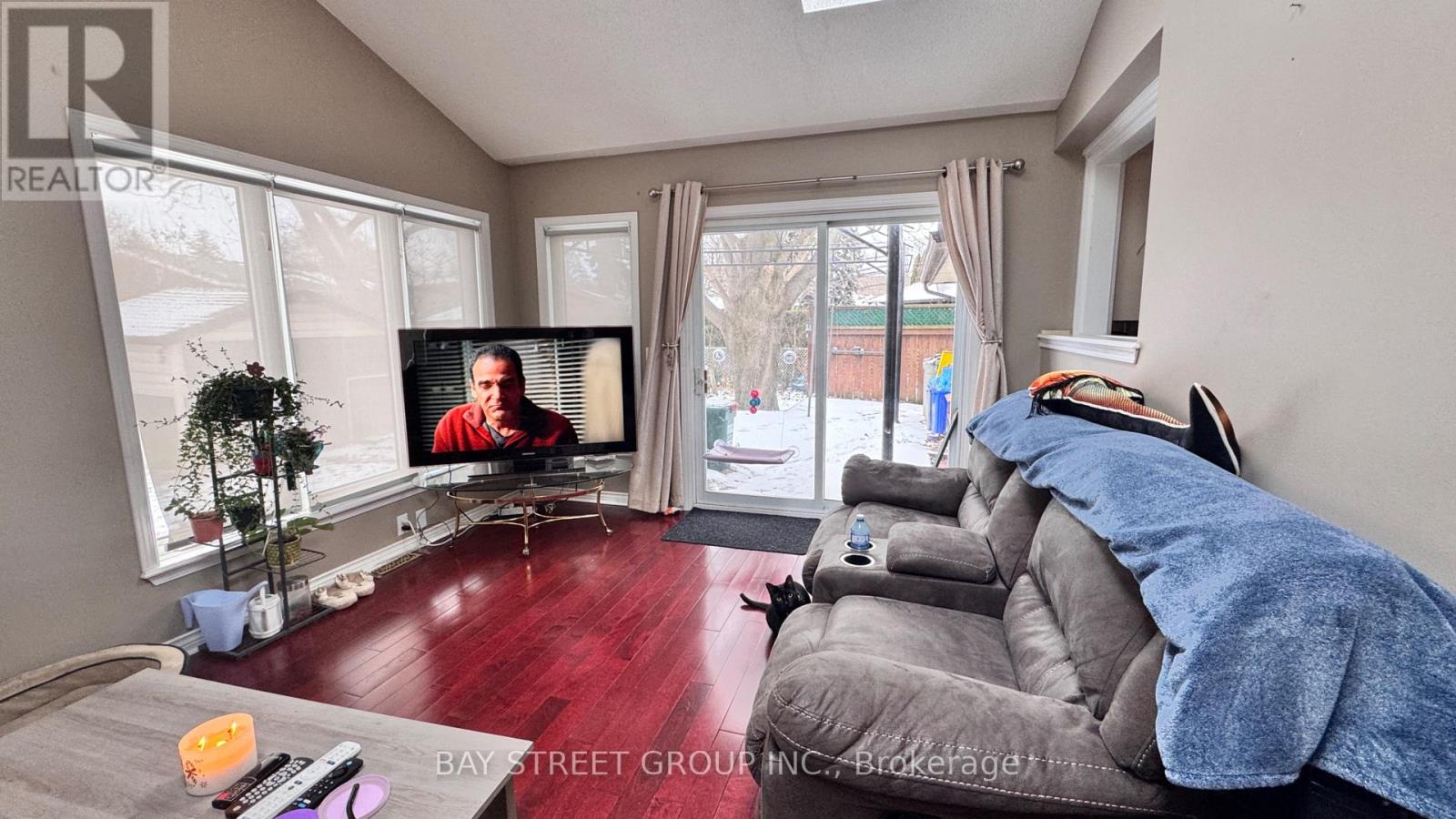 10 Rideau Crescent, St. Catharines, Ontario  L2M 2E9 - Photo 8 - X12656814