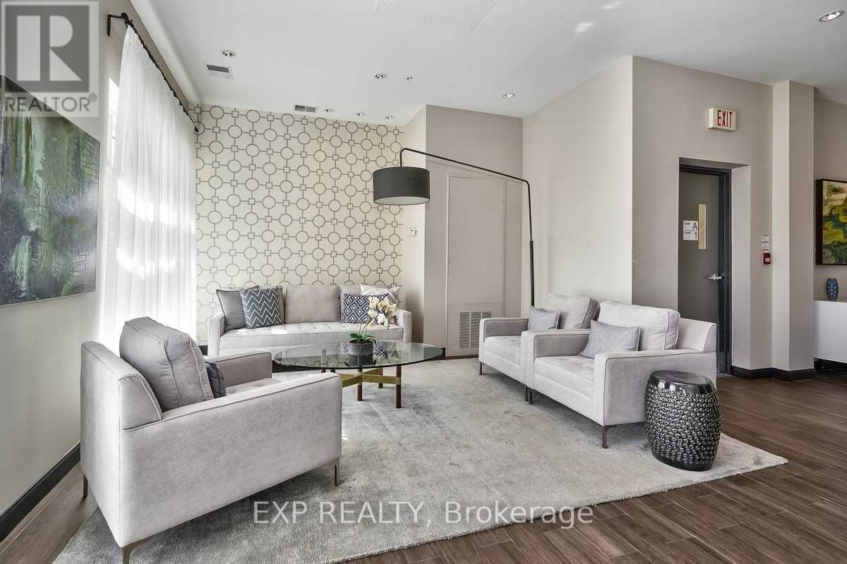 211 - 520 North Service Road, Grimsby, Ontario  L3M 0C9 - Photo 6 - X12659256