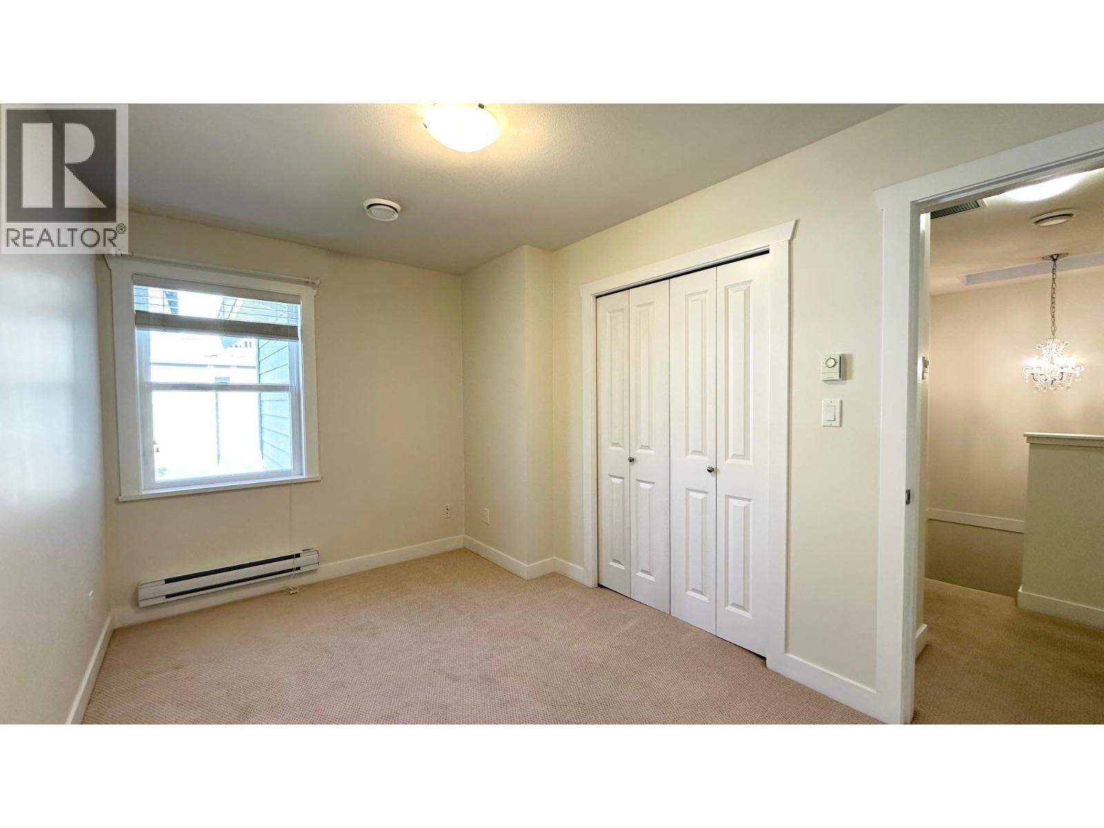 Listing Picture 16 of 23 : 5 5660 BLUNDELL ROAD, Richmond / 烈治文 - 魯藝地產 Yvonne Lu Group - MLS Medallion Club Member