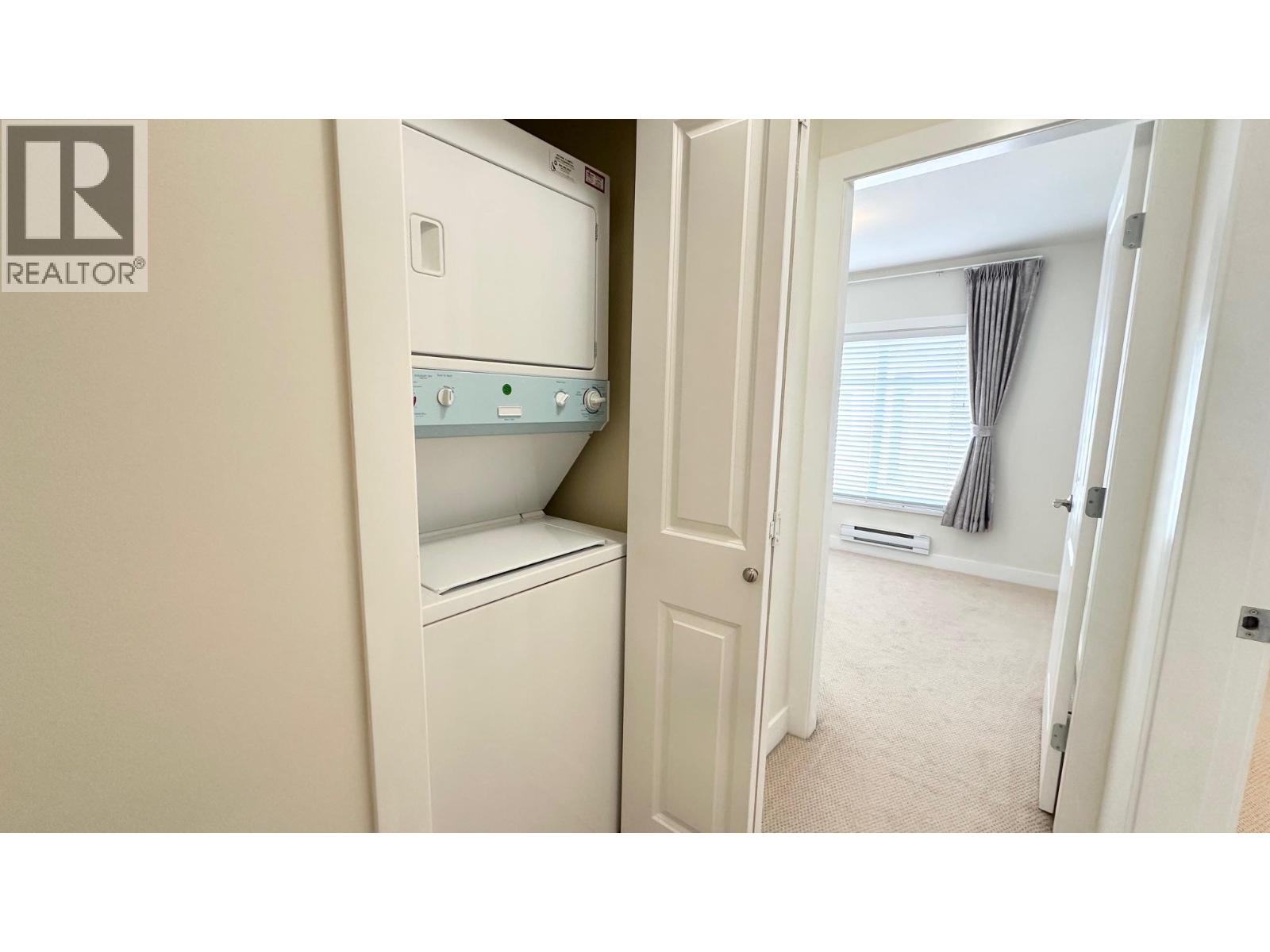 Listing Picture 21 of 23 : 5 5660 BLUNDELL ROAD, Richmond / 烈治文 - 魯藝地產 Yvonne Lu Group - MLS Medallion Club Member