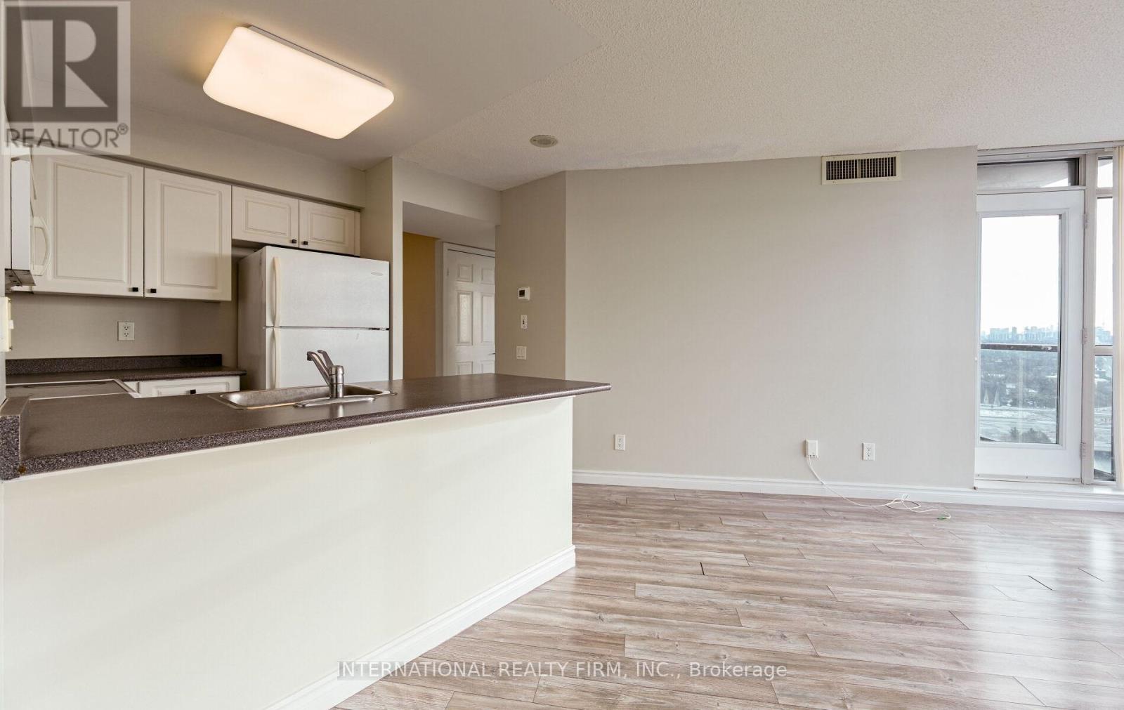 2205 - 28 Harrison Garden Boulevard, Toronto, Ontario  M2N 7B5 - Photo 10 - C12659260