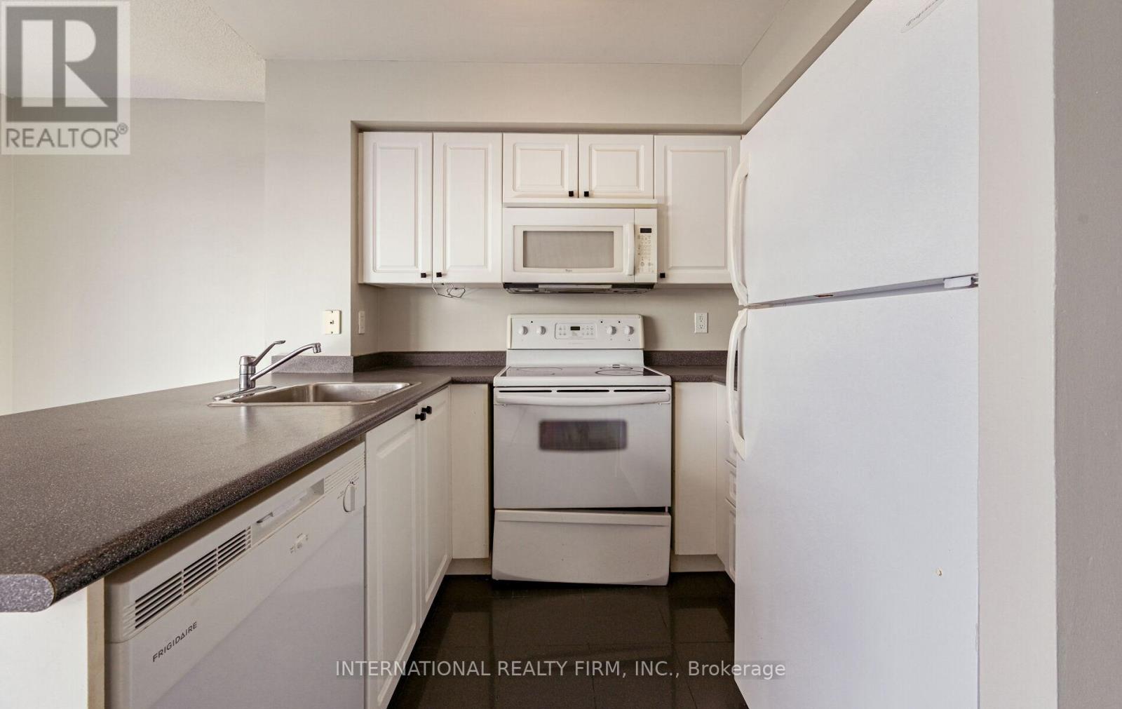 2205 - 28 Harrison Garden Boulevard, Toronto, Ontario  M2N 7B5 - Photo 12 - C12659260