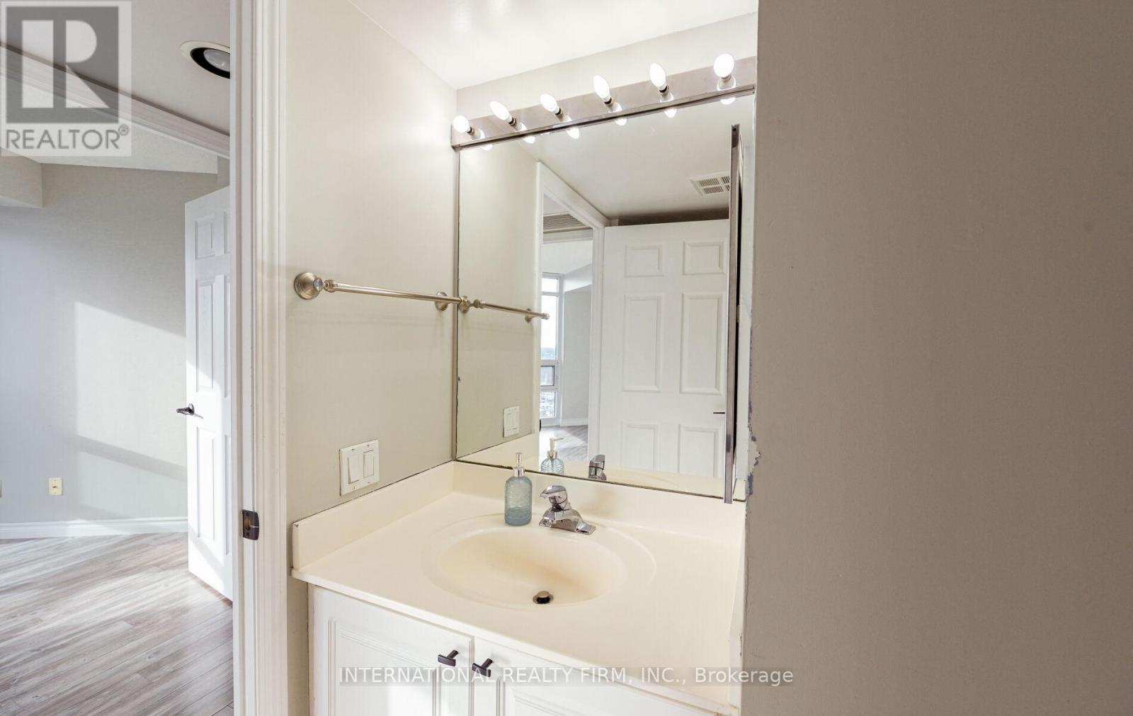 2205 - 28 Harrison Garden Boulevard, Toronto, Ontario  M2N 7B5 - Photo 20 - C12659260