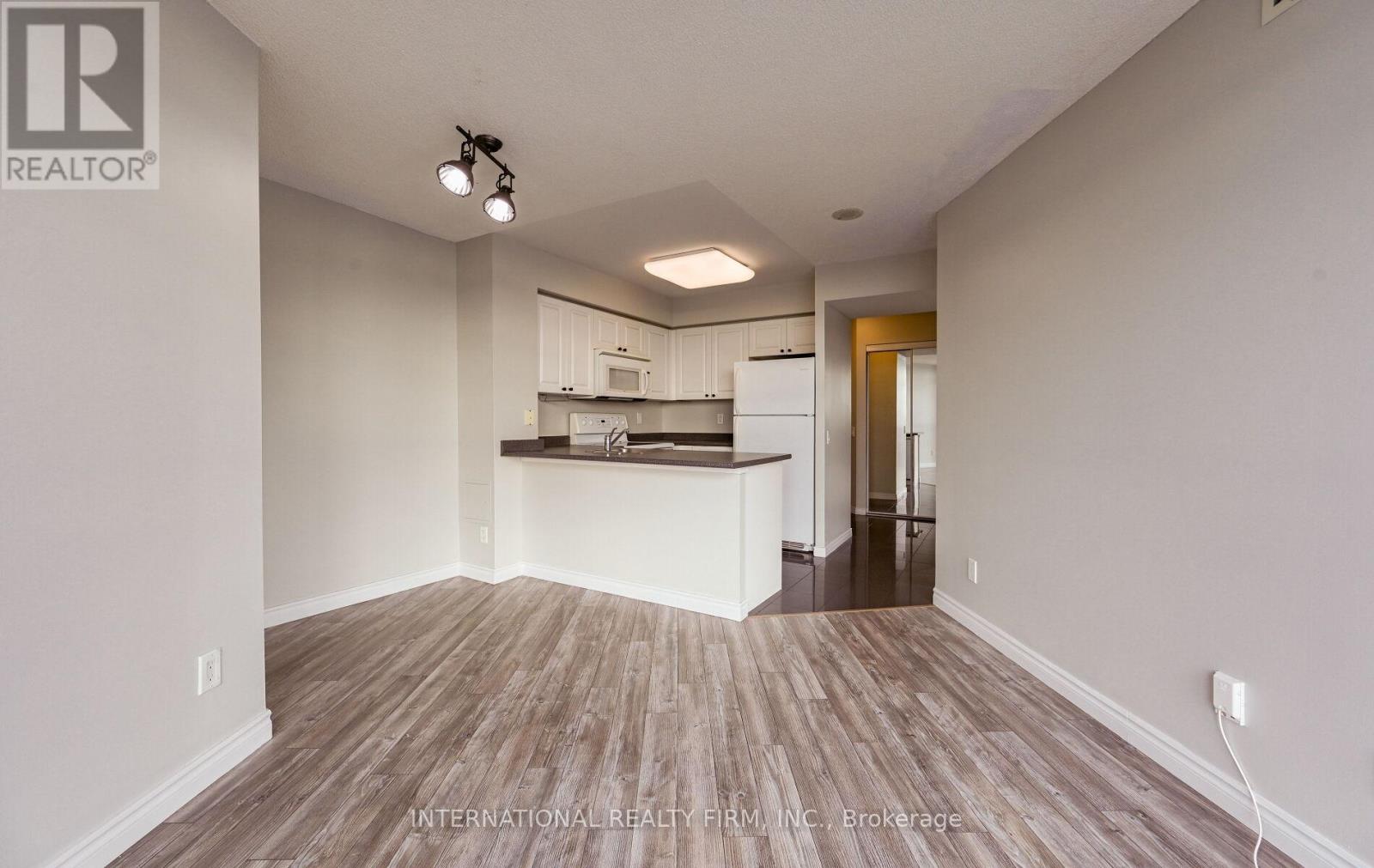 2205 - 28 Harrison Garden Boulevard, Toronto, Ontario  M2N 7B5 - Photo 5 - C12659260