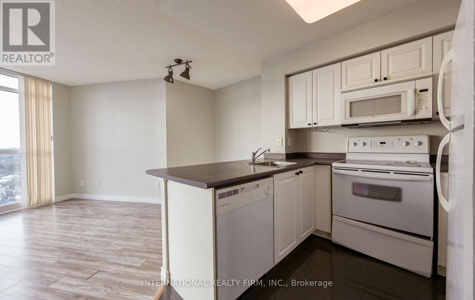 2205 - 28 Harrison Garden Boulevard, Toronto, Ontario  M2N 7B5 - Photo 9 - C12659260