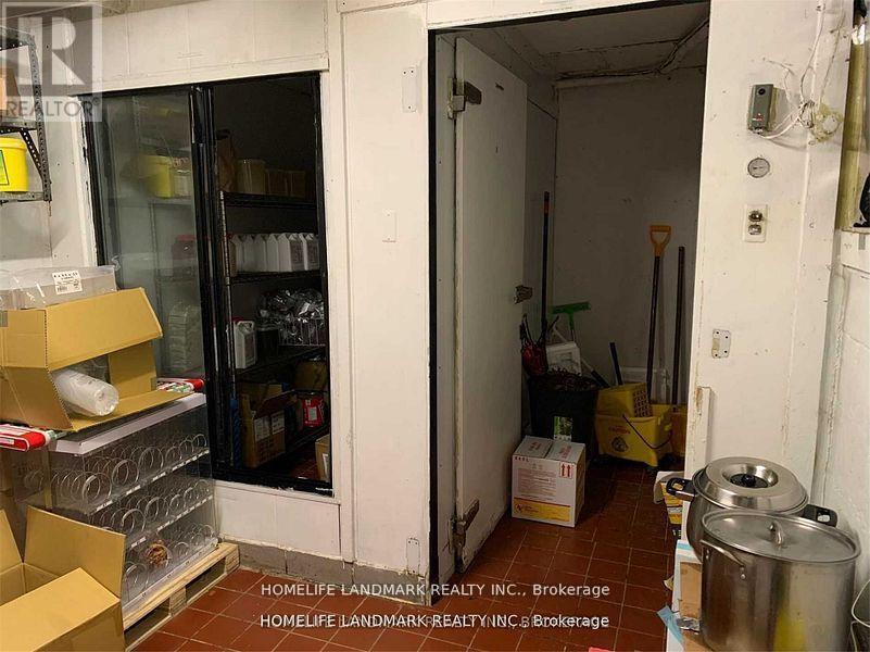 3238 Yonge Street, Toronto, Ontario  M4N 2L4 - Photo 3 - C12659264