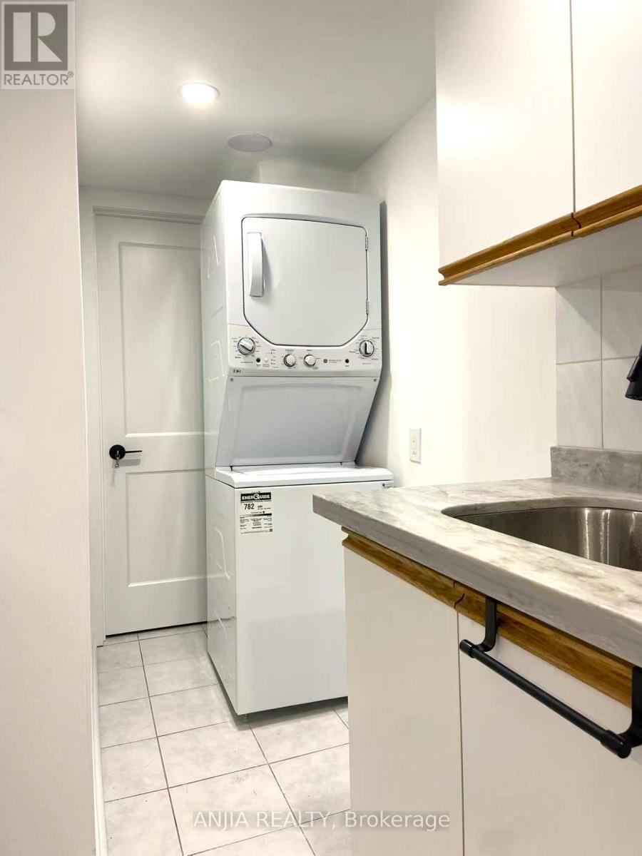 17 Boundy Crescent, Toronto, Ontario  M1W 2E3 - Photo 11 - E12659266