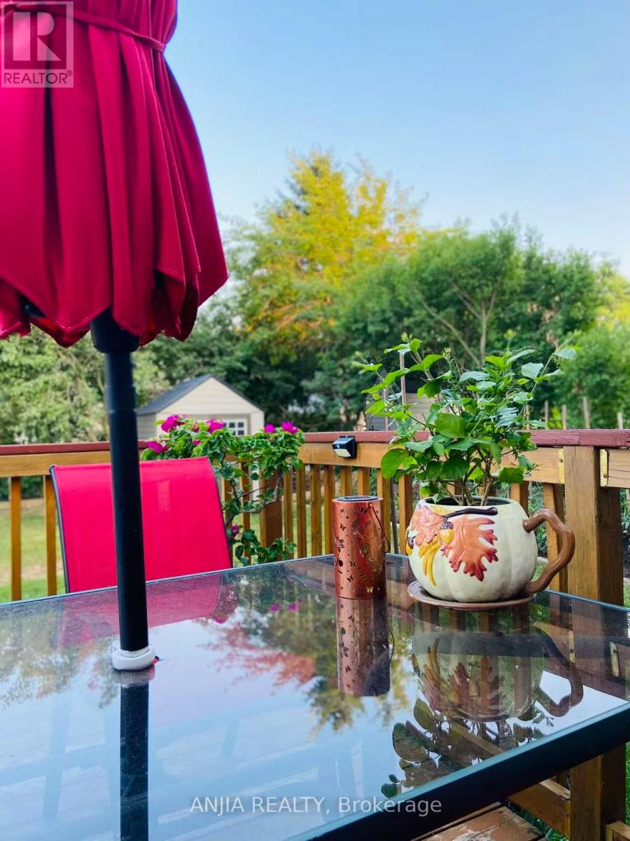 17 Boundy Crescent, Toronto, Ontario  M1W 2E3 - Photo 17 - E12659266