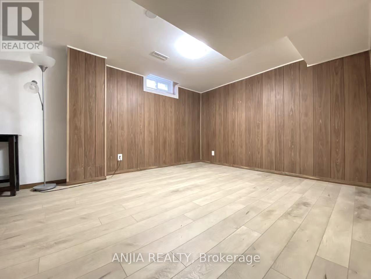 17 Boundy Crescent, Toronto, Ontario  M1W 2E3 - Photo 7 - E12659266