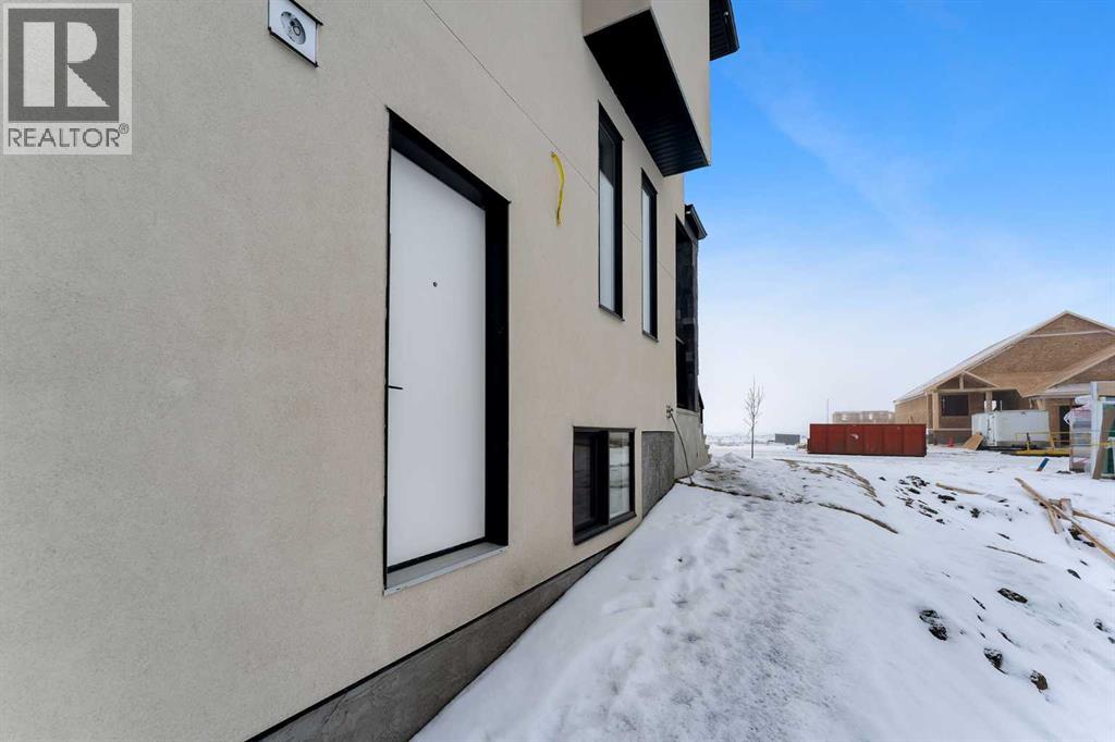 35 North Bridges Glen, Langdon, Alberta  T0J 1X3 - Photo 34 - A2274359