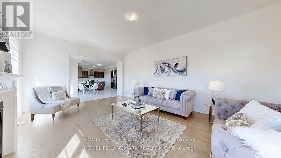 16 Slater Court, East Gwillimbury, Ontario  L9N 0P8 - Photo 4 - N12659272