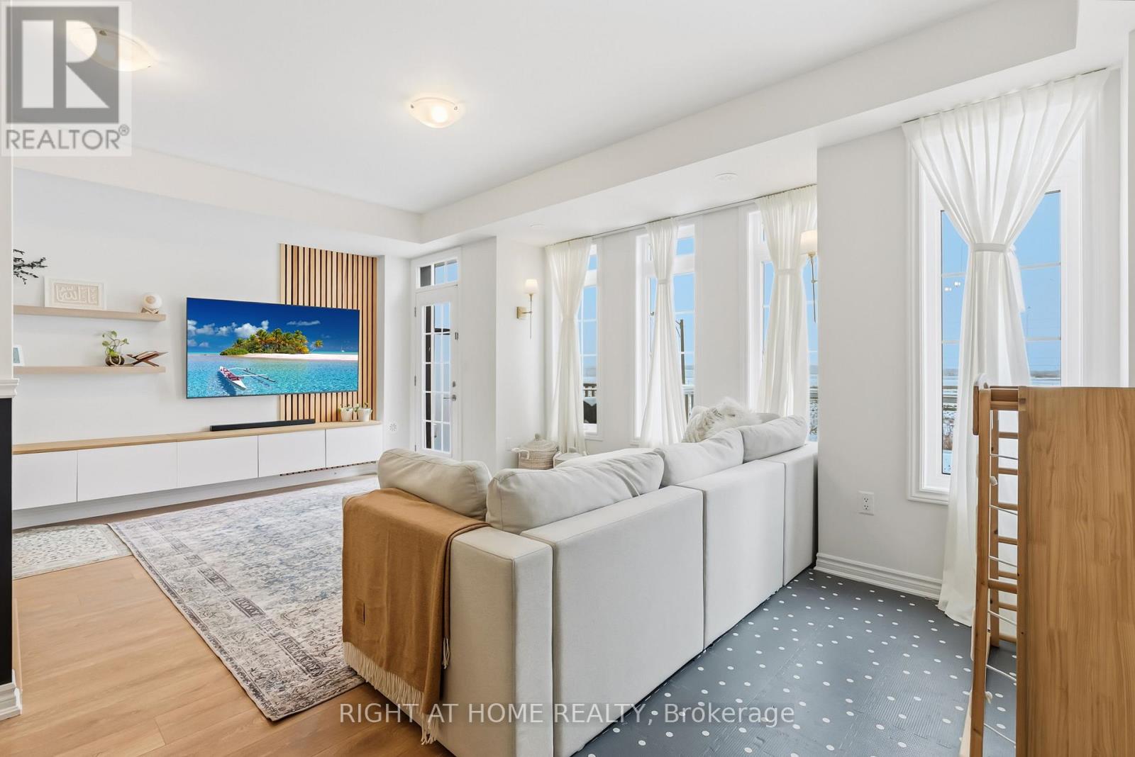 375 Thimbleweed Court, Milton, Ontario  L9E 1T3 - Photo 14 - W12659284