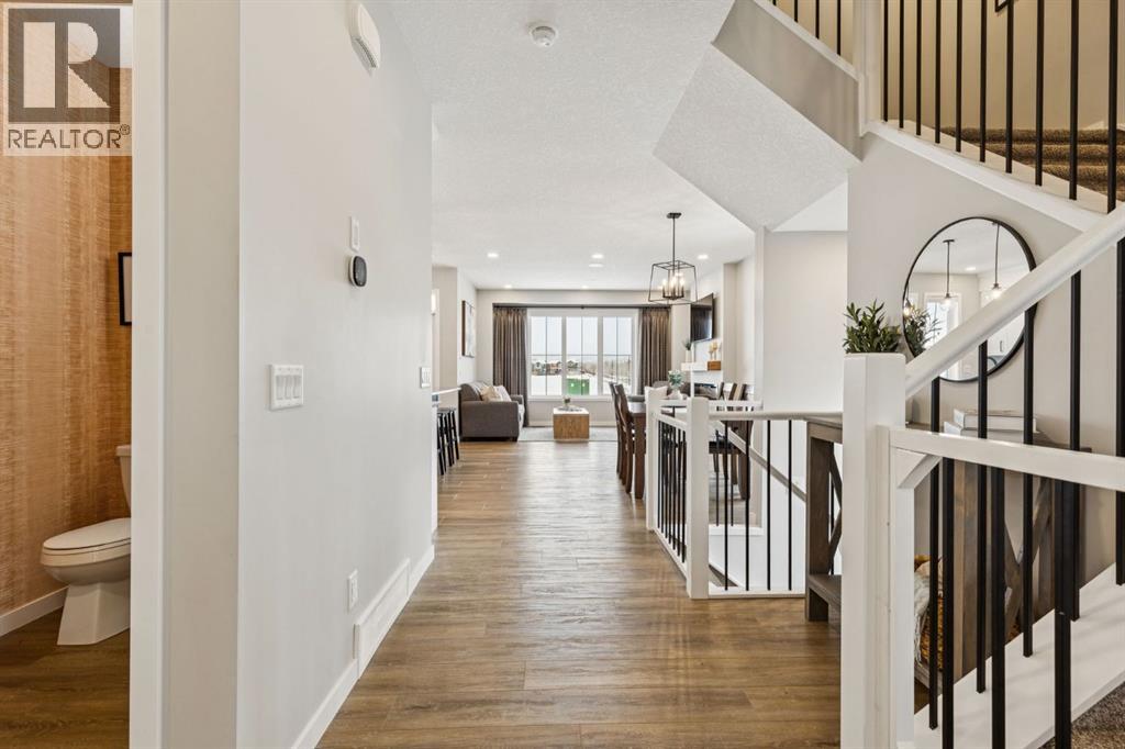 103 Saddlebred Link, Cochrane, Alberta  T4C 3B6 - Photo 4 - A2271939