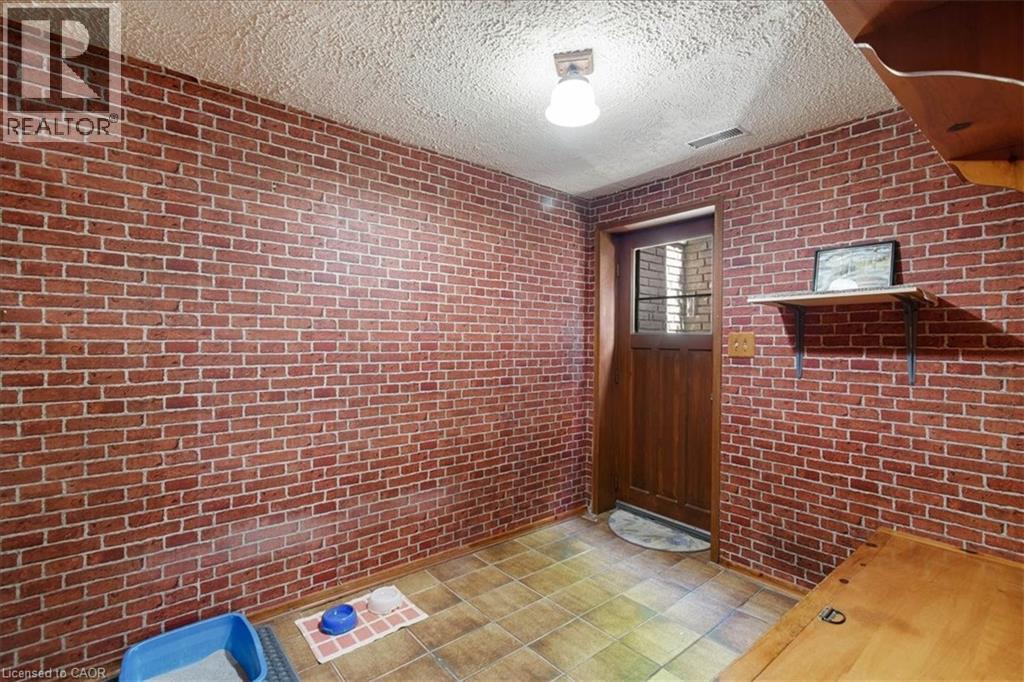 18 Dixon Drive, Port Dover, Ontario  N0A 1N4 - Photo 35 - 40776402