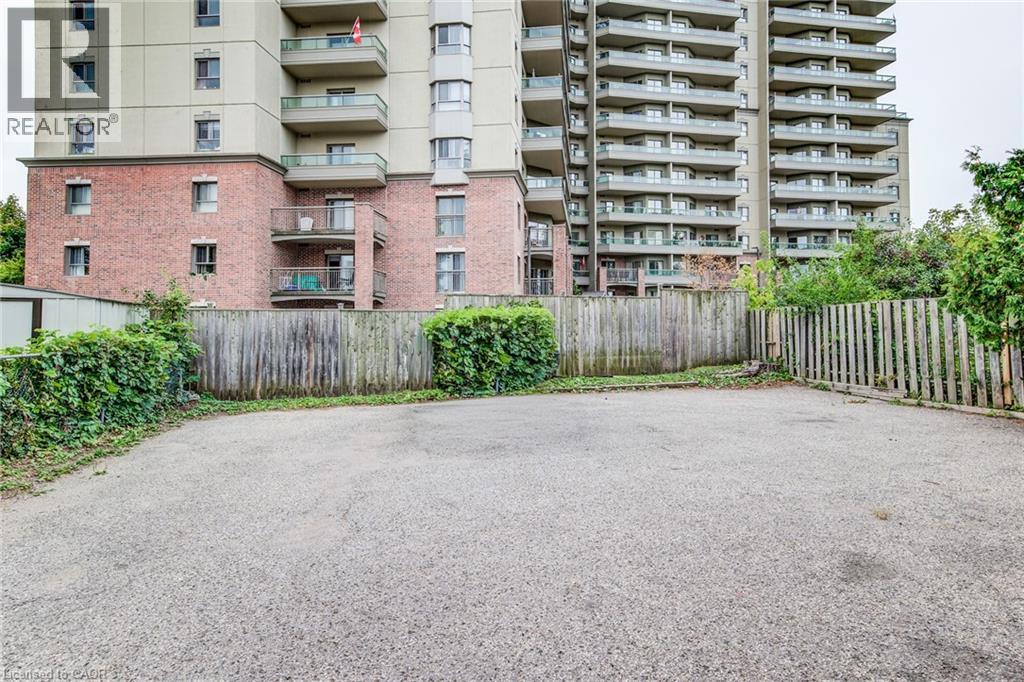 19 Schneider Avenue, Kitchener, Ontario  N2G 1K7 - Photo 39 - 40789164