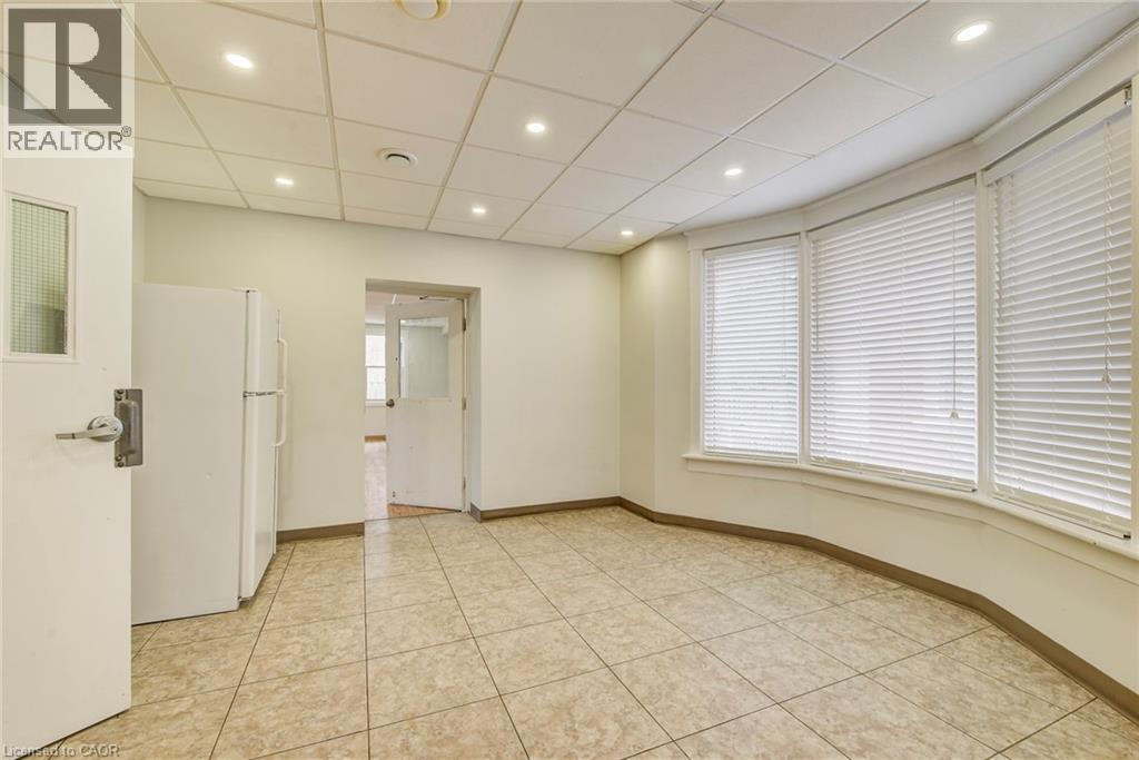 19 Schneider Avenue, Kitchener, Ontario  N2G 1K7 - Photo 6 - 40789168