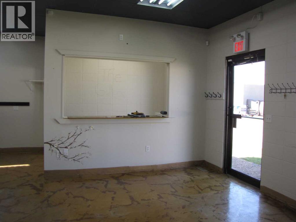 4303 And 4301 49 Street, Innisfail, Alberta  T4G 1S6 - Photo 10 - A2257752