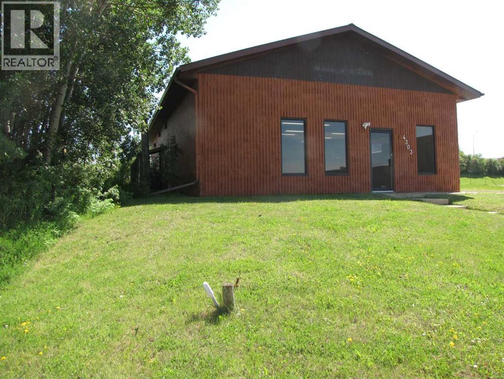 4303 And 4301 49 Street, Innisfail, Alberta  T4G 1S6 - Photo 2 - A2257752