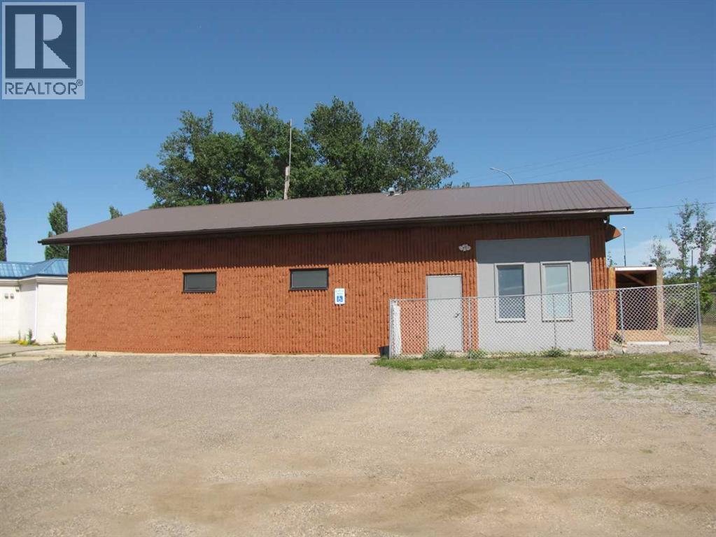 4303 And 4301 49 Street, Innisfail, Alberta  T4G 1S6 - Photo 6 - A2257752