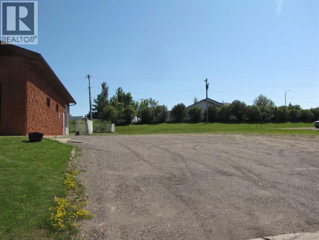 4303 And 4301 49 Street, Innisfail, Alberta  T4G 1S6 - Photo 7 - A2257752