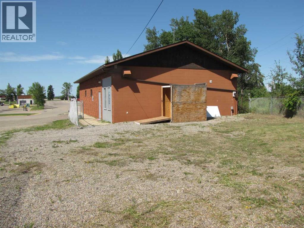 4303 And 4301 49 Street, Innisfail, Alberta  T4G 1S6 - Photo 5 - A2257752