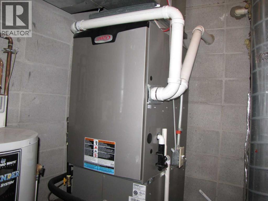 4303 And 4301 49 Street, Innisfail, Alberta  T4G 1S6 - Photo 29 - A2257752