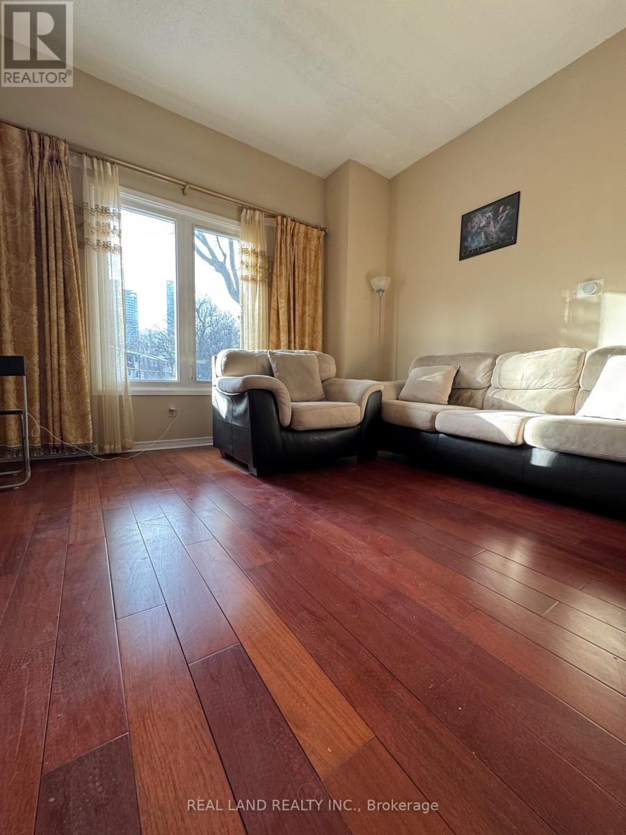 55 Snapdragon Drive, Toronto, Ontario  M2J 4X5 - Photo 7 - C12659304