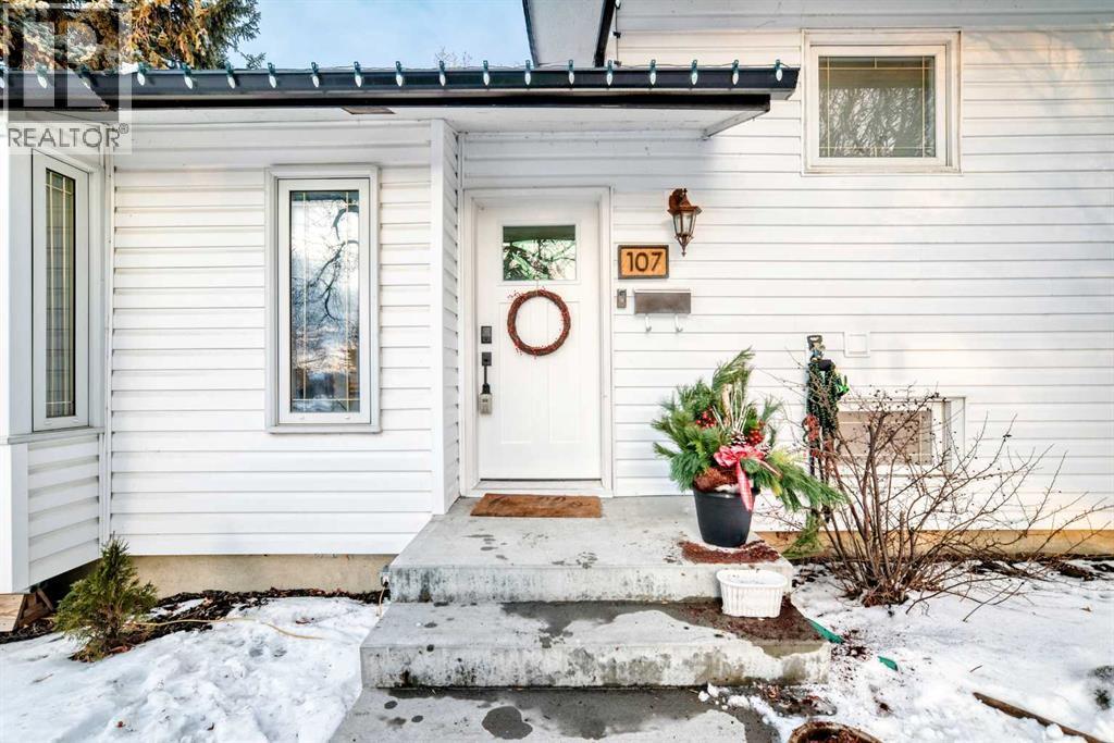 107 Fawn Crescent Se, Calgary, Alberta  T2H 0V8 - Photo 3 - A2276301