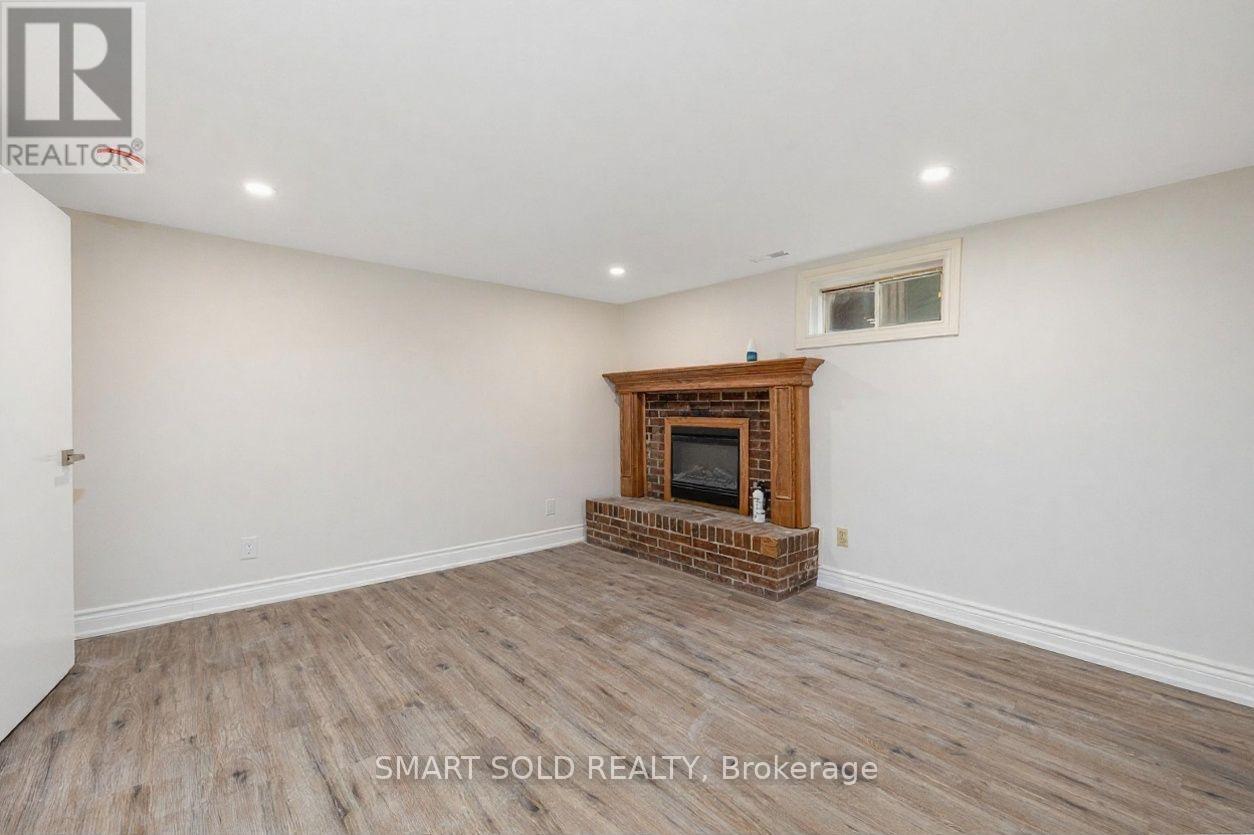 Lower - 10 Holman Crescent, Aurora, Ontario  L4G 1Z9 - Photo 8 - N12659312