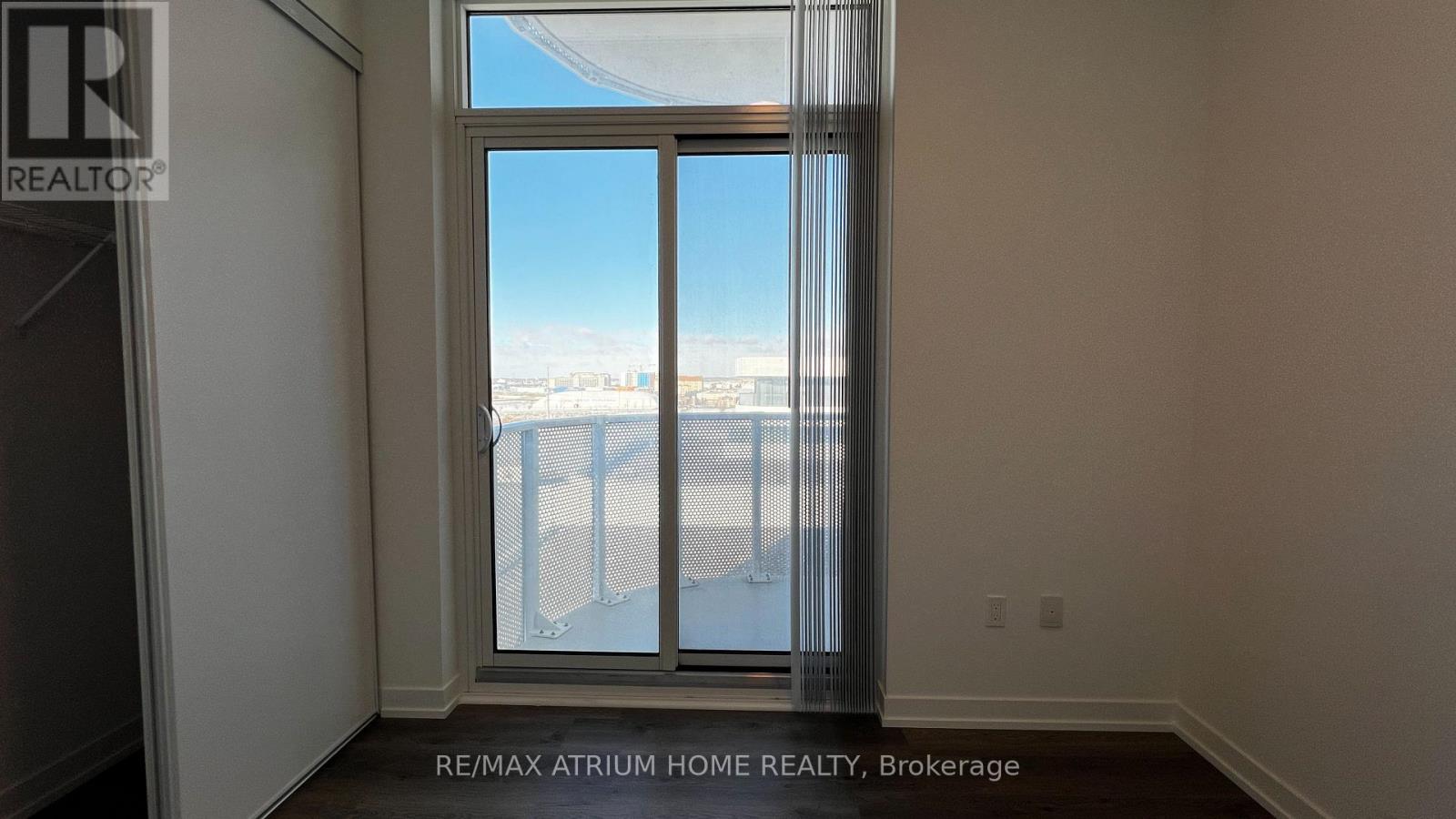 811 - 195 Commerce Street, Vaughan, Ontario  L4K 0P9 - Photo 10 - N12651640