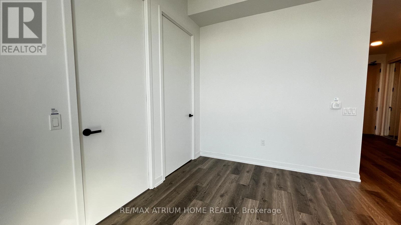 811 - 195 Commerce Street, Vaughan, Ontario  L4K 0P9 - Photo 15 - N12651640