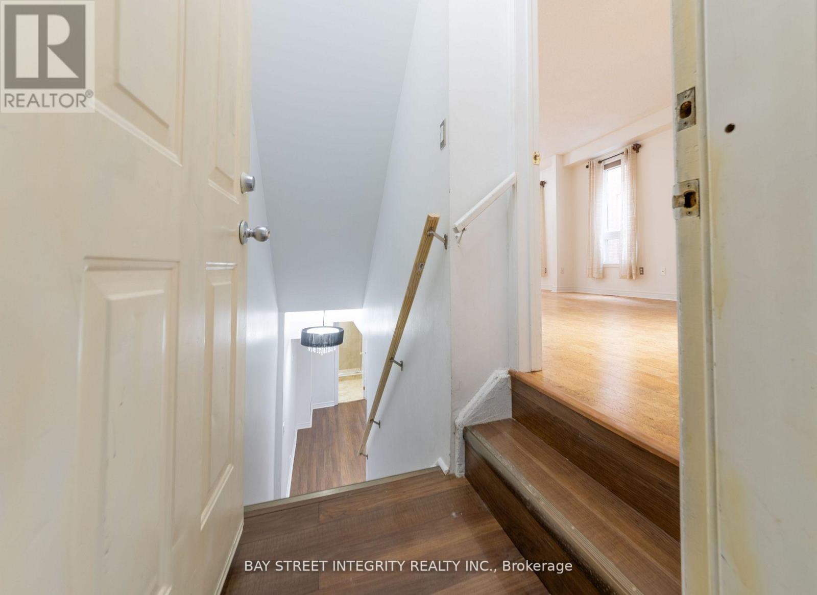 (Bsmt) - 5657 Raleigh Street, Mississauga, Ontario  L5M 7E4 - Photo 2 - W12659316