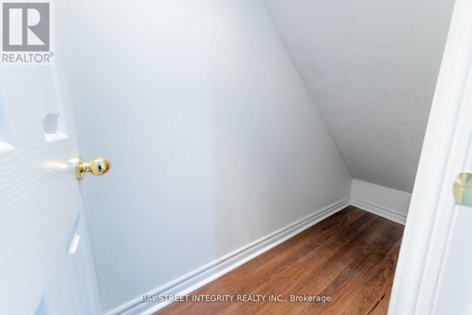 (Bsmt) - 5657 Raleigh Street, Mississauga, Ontario  L5M 7E4 - Photo 9 - W12659316