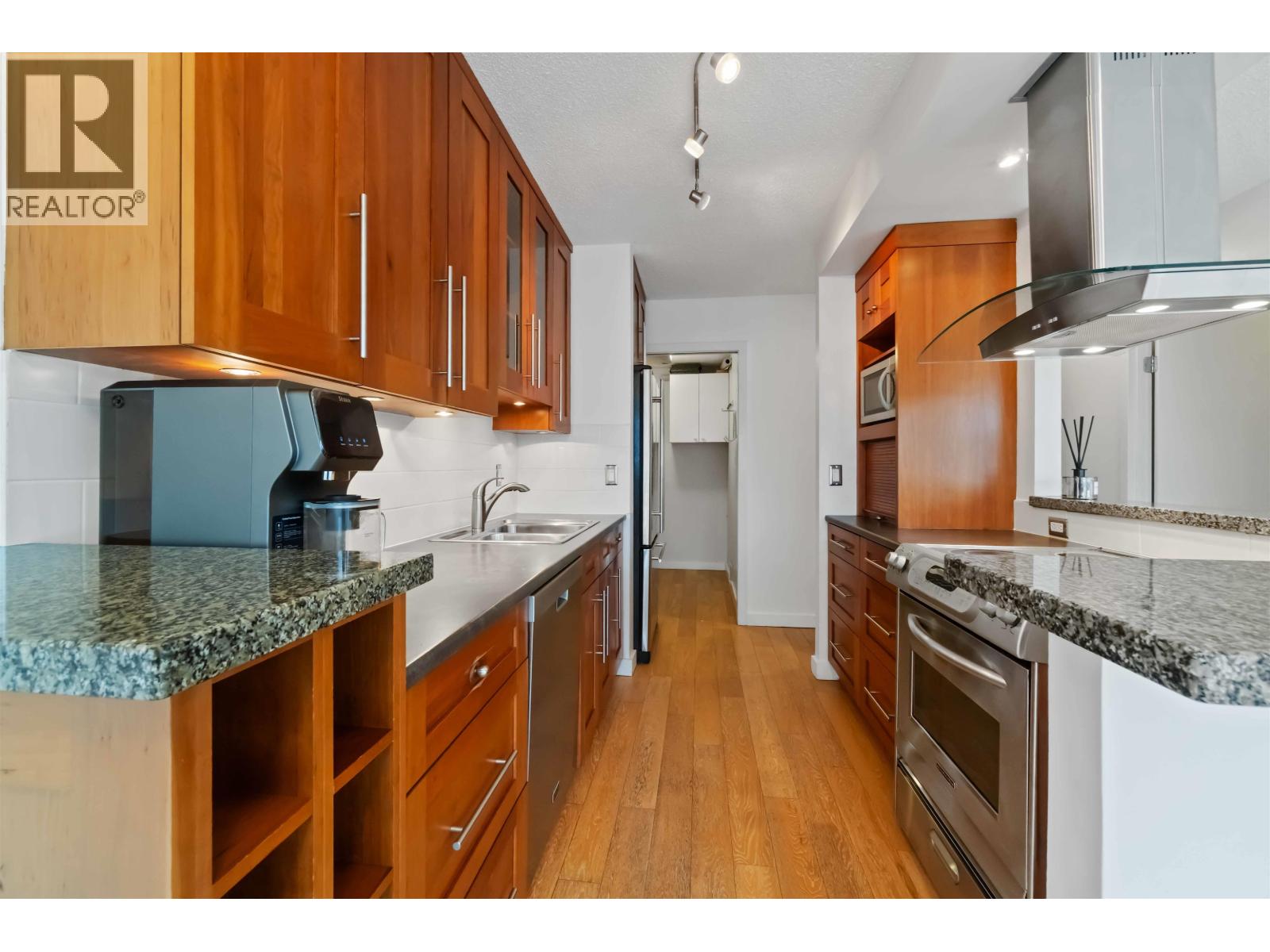 406 1510 W 1st Avenue, Vancouver, British Columbia  V6J 4S3 - Photo 8 - R3075054