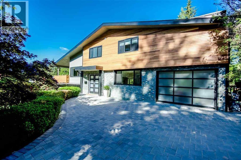 5257 SONORA DRIVE, North Vancouver, British Columbia