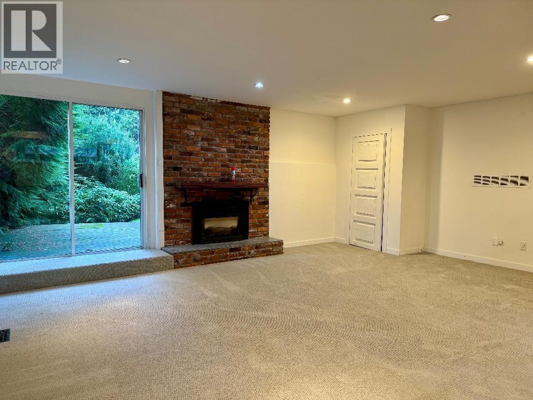 5257 Sonora Drive, North Vancouver, British Columbia  V7R 3V7 - Photo 6 - R3062816