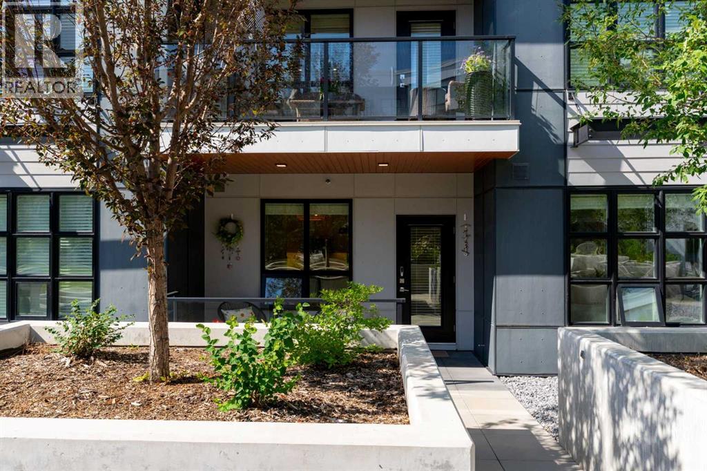 110, 383 Smith Street NW, Calgary, Alberta