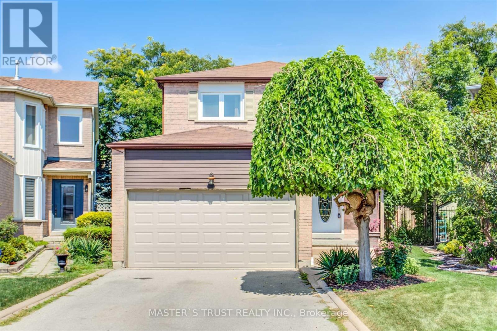 1824 Princelea Place, Mississauga, Ontario  L5M 3R8 - Photo 1 - W12659342