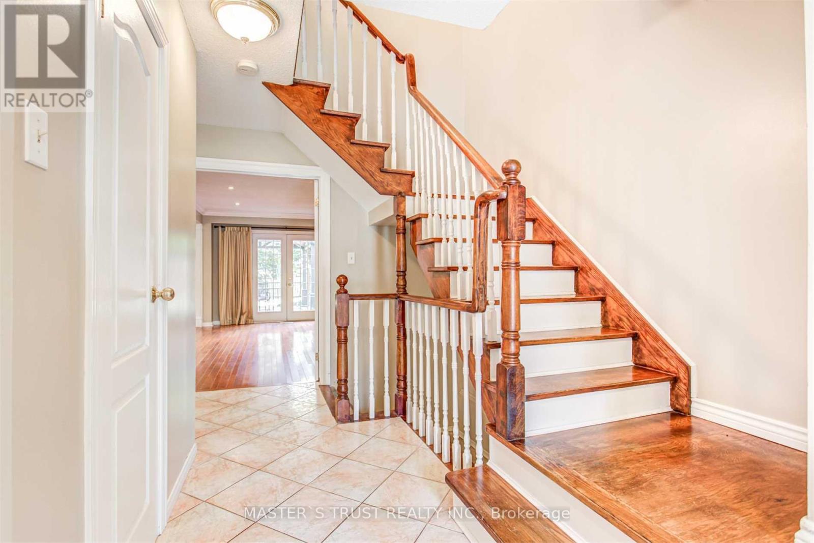 1824 Princelea Place, Mississauga, Ontario  L5M 3R8 - Photo 6 - W12659342