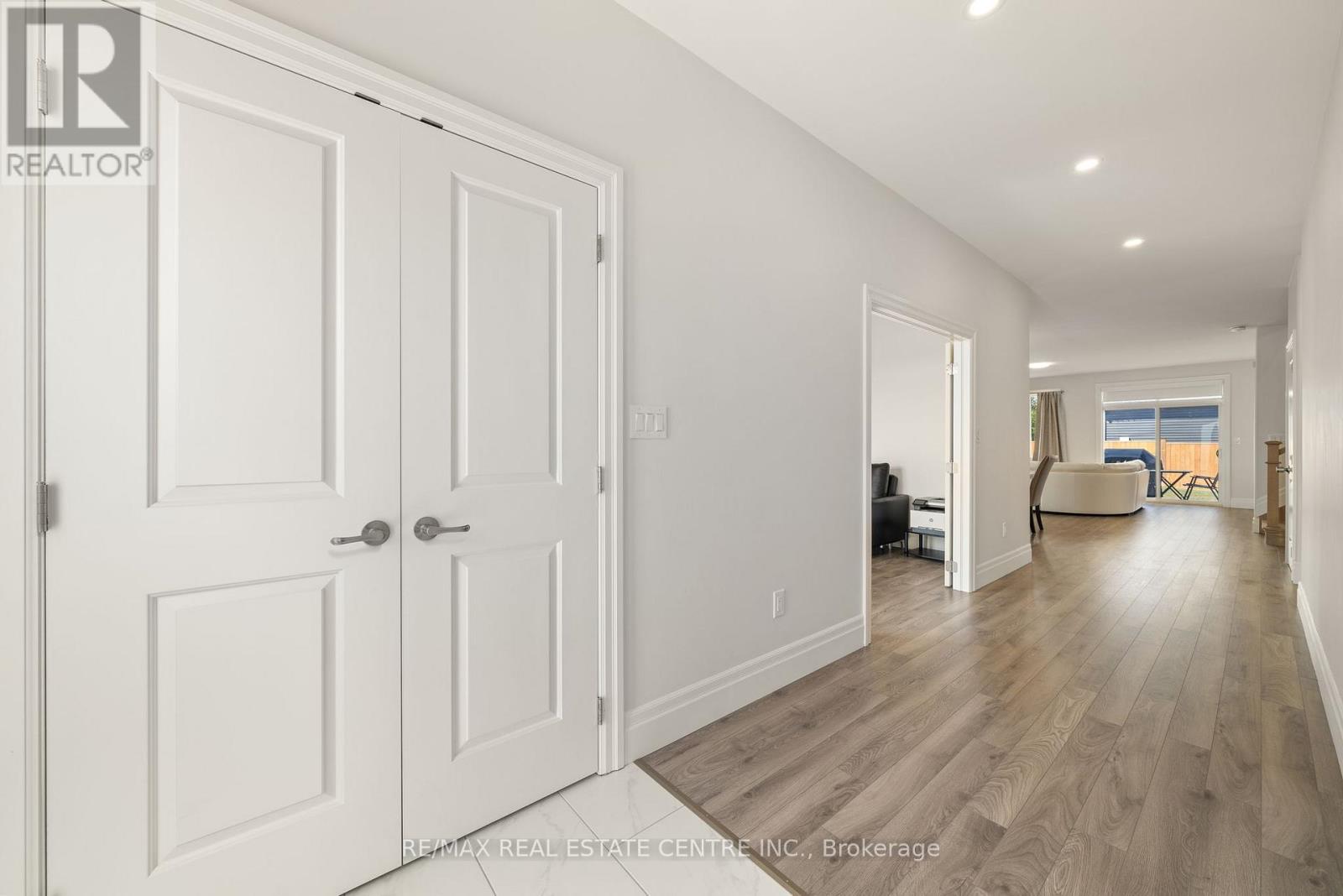 218 Beasley Crescent, Prince Edward County, Ontario  K0K 2T0 - Photo 3 - X12659340