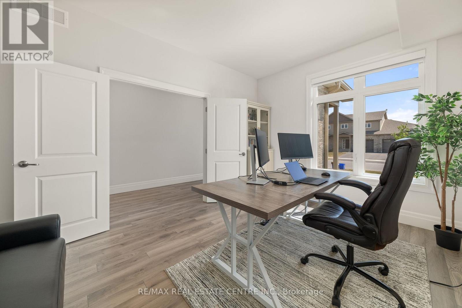 218 Beasley Crescent, Prince Edward County, Ontario  K0K 2T0 - Photo 4 - X12659340