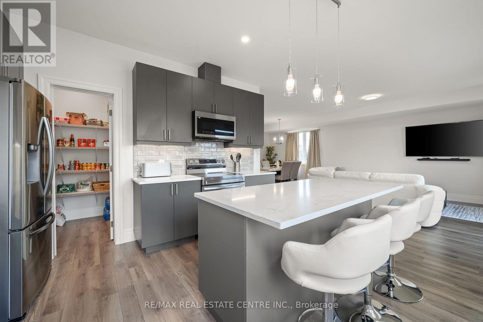 218 Beasley Crescent, Prince Edward County, Ontario  K0K 2T0 - Photo 8 - X12659340