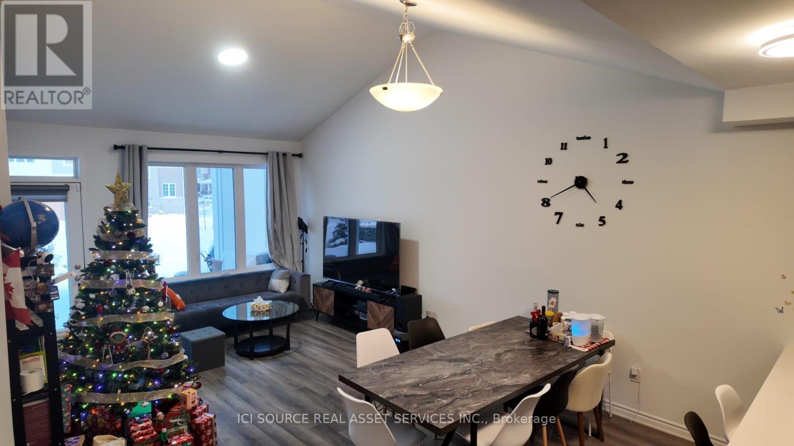 2969 Murphy Place, Innisfil, Ontario  L9S 0S1 - Photo 4 - N12650450