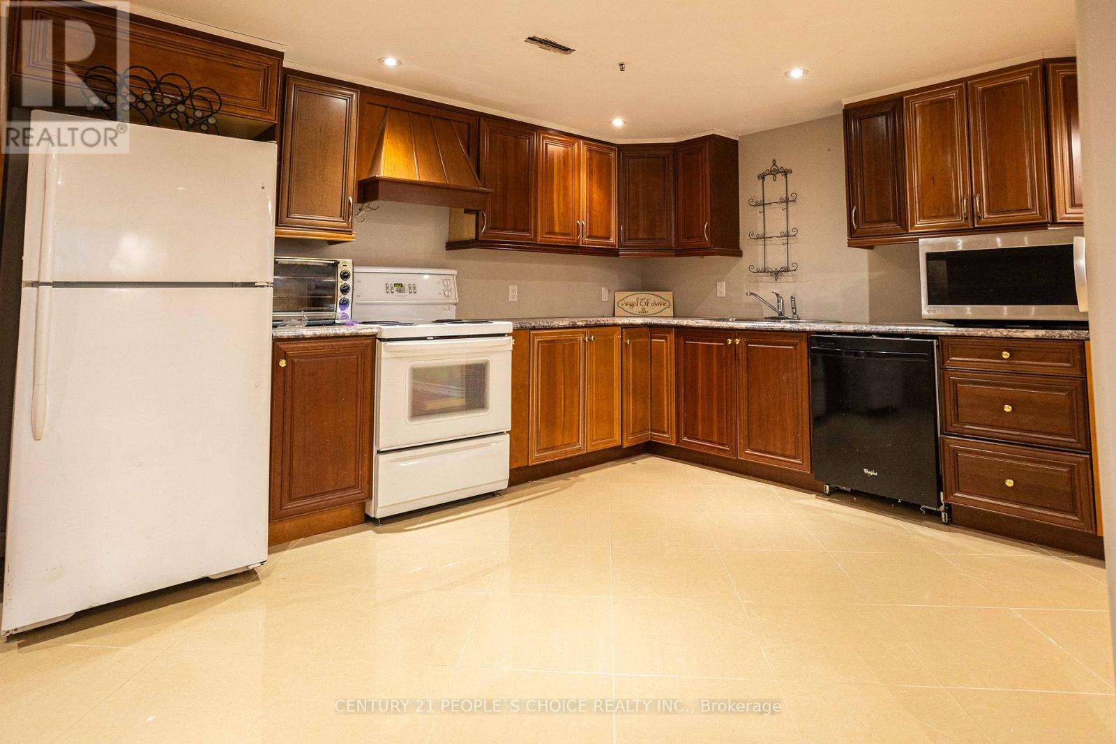 32 Madrid Crescent, Brampton, Ontario  L6S 2X4 - Photo 40 - W12659346