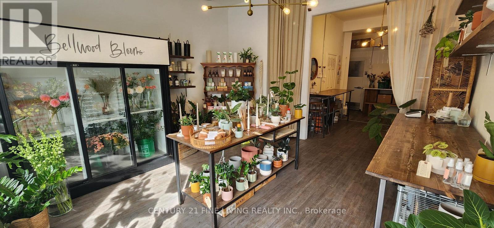 3130 Dundas Street W, Toronto, Ontario M6P 2A1 - Photo 12 - W12659350