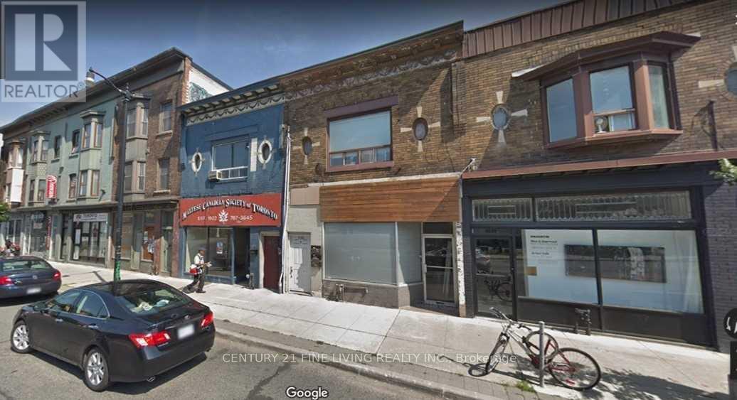 3130 Dundas Street W, Toronto, Ontario M6P 2A1 - Photo 2 - W12659350