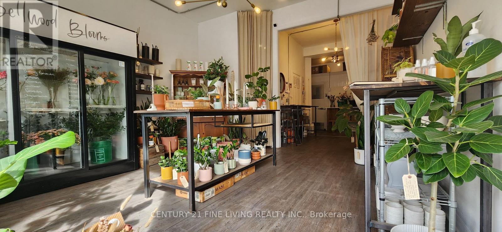 3130 Dundas Street W, Toronto, Ontario M6P 2A1 - Photo 25 - W12659350