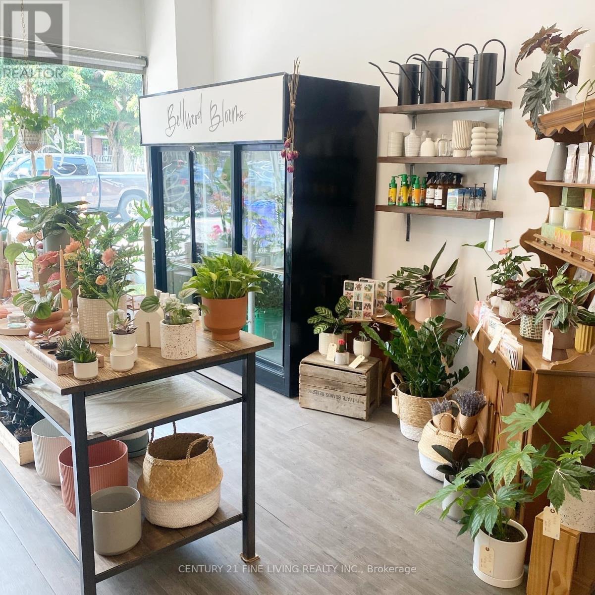 3130 Dundas Street W, Toronto, Ontario M6P 2A1 - Photo 28 - W12659350