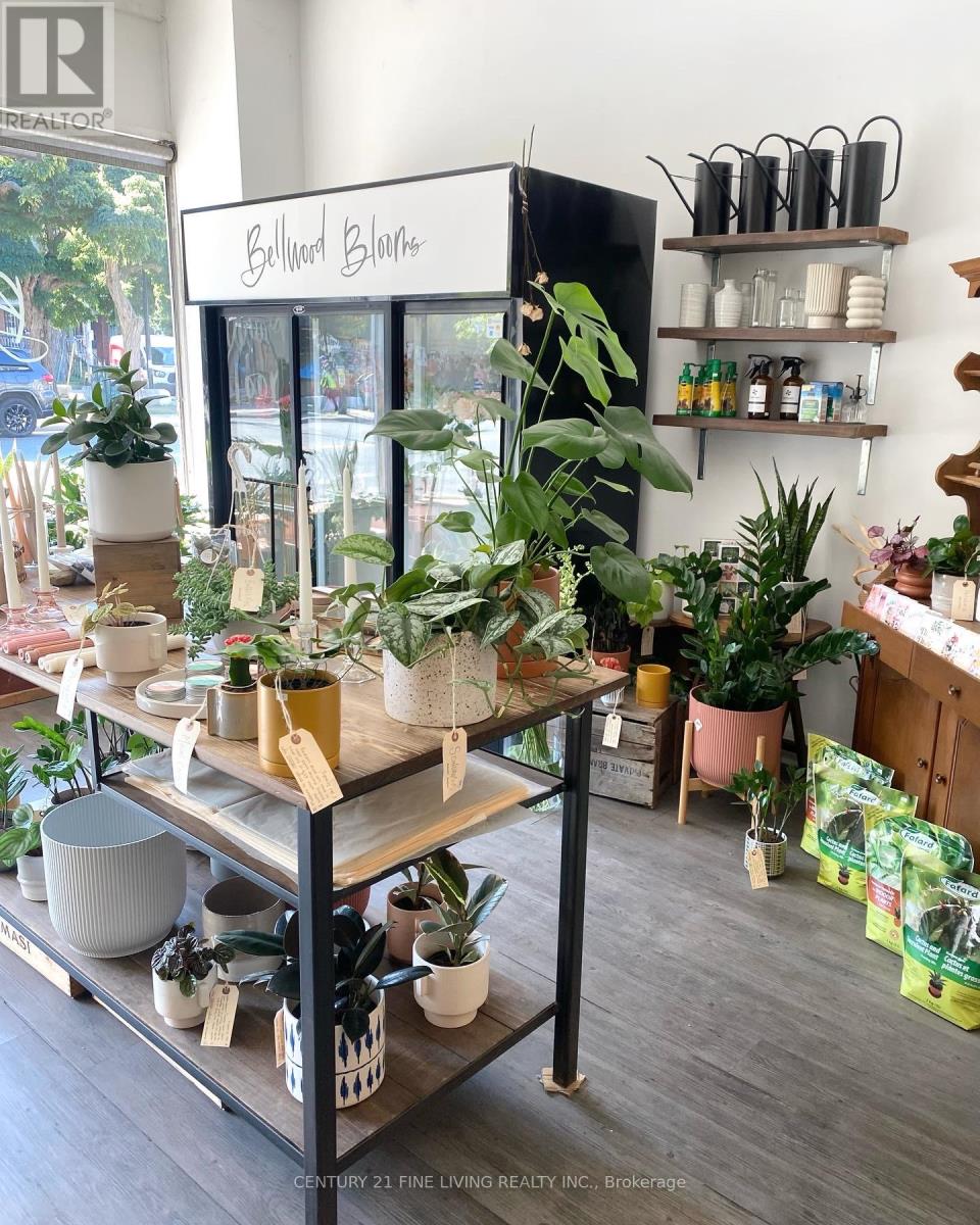 3130 Dundas Street W, Toronto, Ontario M6P 2A1 - Photo 31 - W12659350