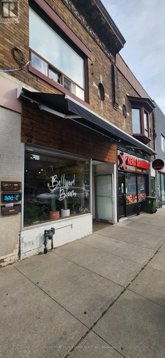 3130 Dundas Street W, Toronto, Ontario M6P 2A1 - Photo 6 - W12659350